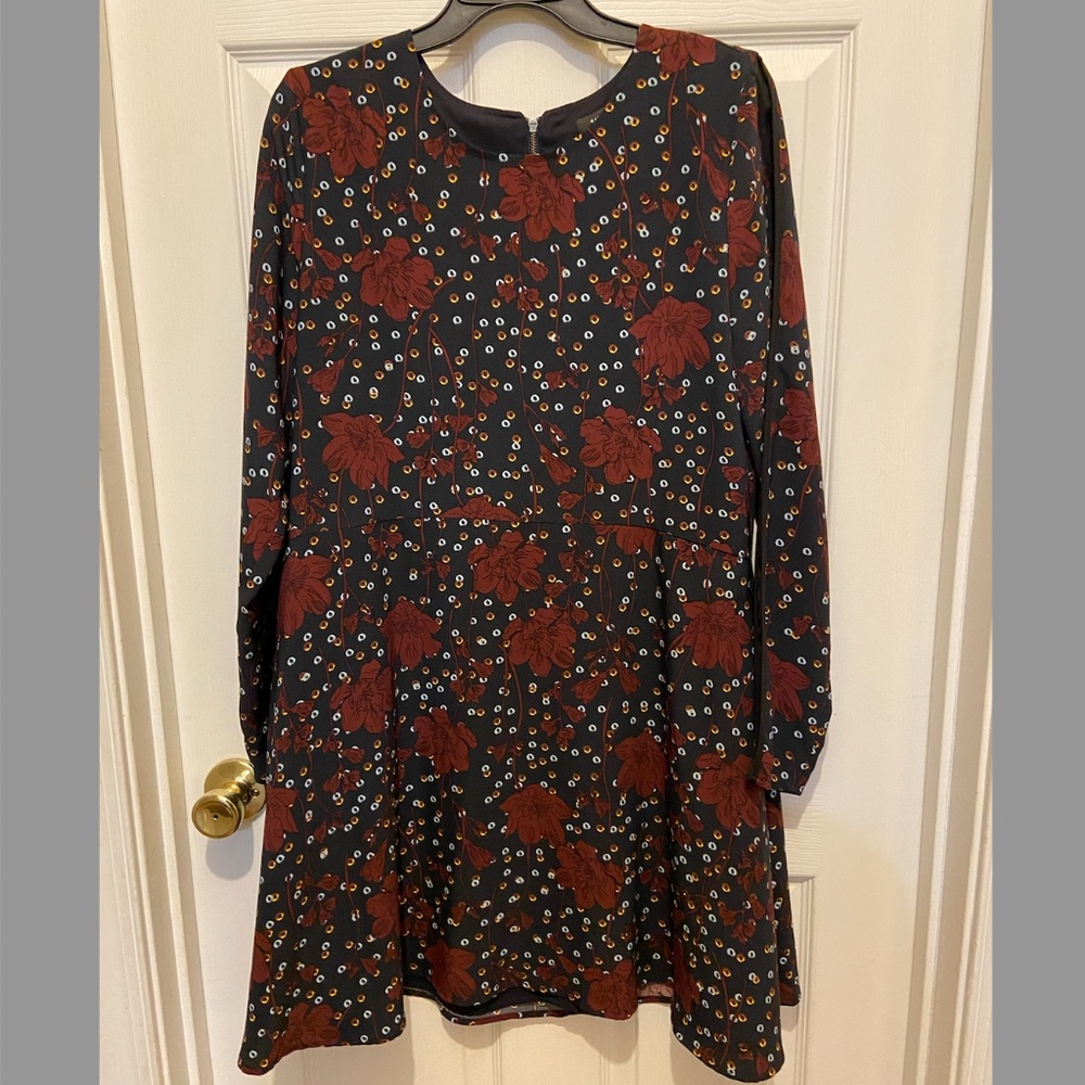 Patterned long sleeve short dress